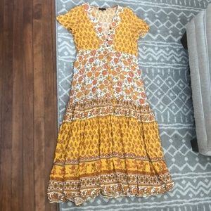 Printed yellow maxi-dress
